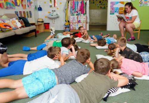 Školní čítárna profituje z podpory Nadace OKD f01
