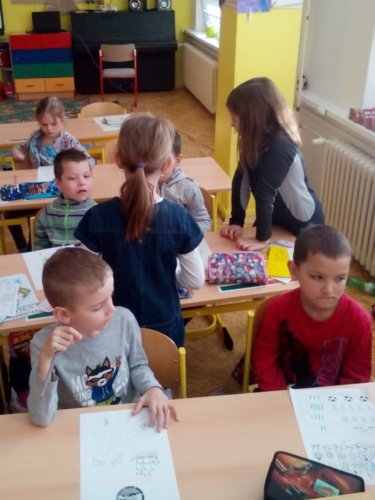 Předškoláci mezi prvňáčky f08