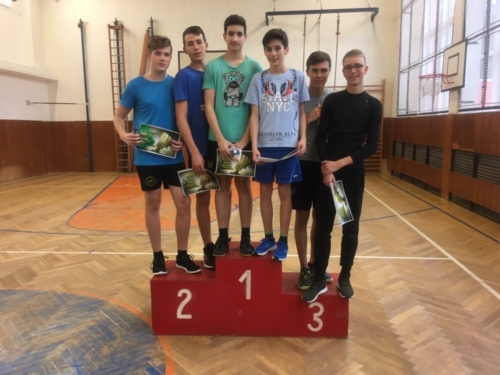 Vánoční badmintonový turnaj f01