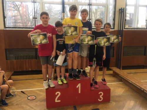 Vánoční badmintonový turnaj f02