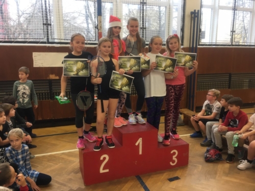 Vánoční badmintonový turnaj f05