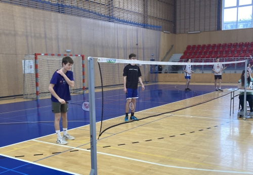 Turnaj družstev v badmintonu f2